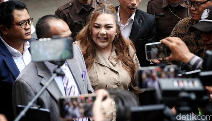 Besok, Lisa Mariana Ditangkap Polisi atas Pencemaran Nama Baik RK