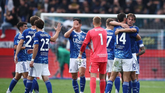 Wenger Hingga Henry Saksikan Kemenangan Bersejarah Como atas Juve - Update 1