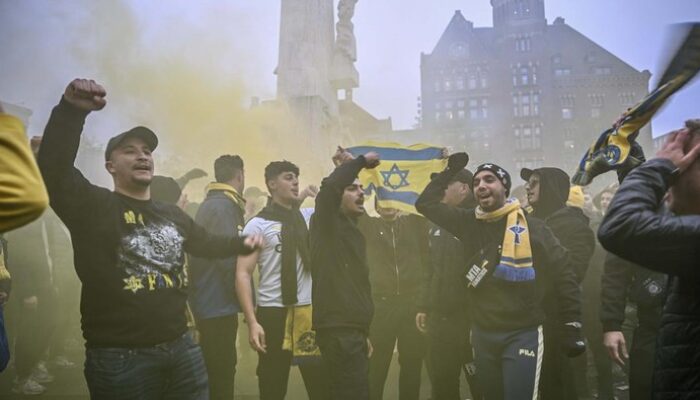 **Suporter Maccabi Tel Aviv Rusuh di Israel usai Dilarang ke Inggris**