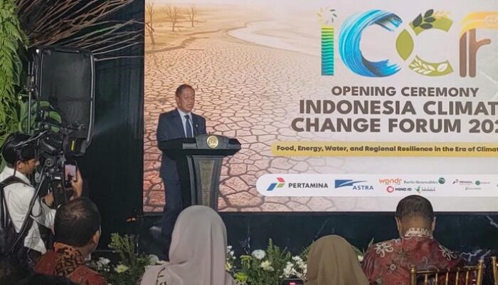 “Menteri LH: Bencana Iklim Sudah di Tengah Kita, Kenapa Masih Tidak Percaya?”