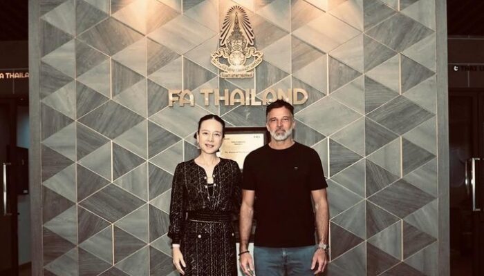 Dari Inggris ke Thailand, Anthony Hudson Jadi Pelatih Interim yang Menjanjikan Perubahan Besar