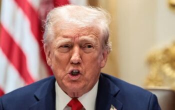 **Makin Panas! Trump Jatuhkan Sanksi ke 2 Raksasa Minyak Rusia, Gugurkan Harapan Perdamaian Ukraina**