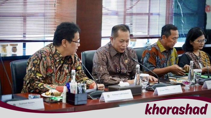 [Menkop, Menkeu, & COO Danantara Diskusikan Strategi产业发展 dengan Kopdes Merah Putih]