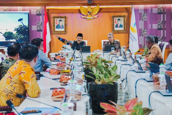 Puskesos, Kunci Layanan Sosial? Gus Ipul Minta Pemda Berperan Proaktif!