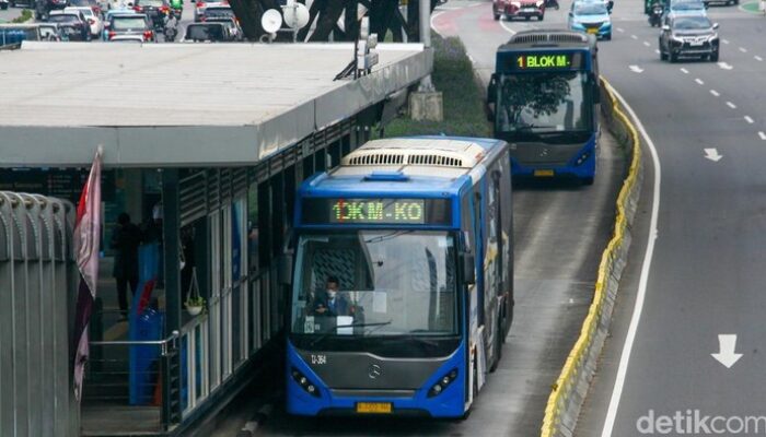 Truk Gangguan Membuat Transj Koridor 9 Dialihkan, Jembatan Tiga Terganggu!