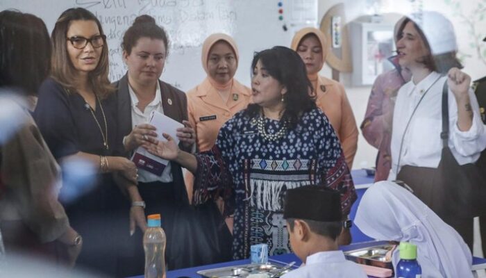 Dapur di Sekolah, Biodigester: Ibu Negara Brasil Sarankan MBG untuk Indonesia