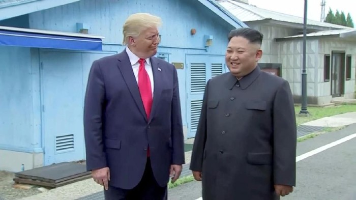 Trump dan Kim Jong Un: Bisa Pekan Depan? Korsel Ungkap Peluang Mengejutkan!