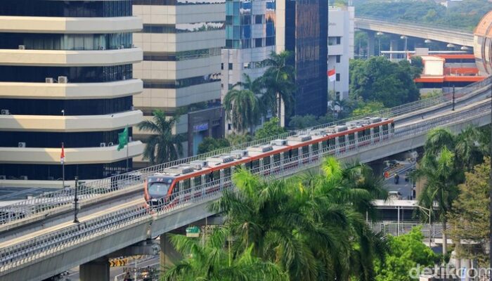 Komisi V DPR Akan Panggil LRT Jabodebek soal Penumpang Jalan Kaki di Lintasan – Update 2