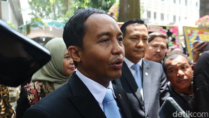 Cendrawasih Terbakar, Menhut minta Maaf ke Warga Papua: Buktikan!