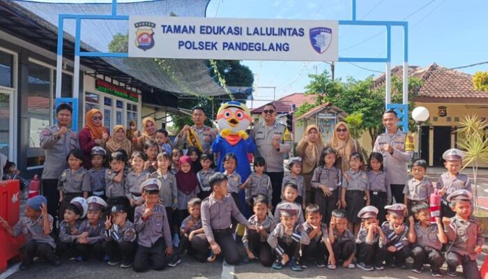 “Dari Apel Pagi ke Inovasi Masyarakat: Kisah Aipda Agung Bikin Taman Edukasi”