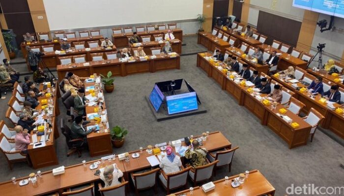 “Harga Tiket Haji 2026 Rp 33,1 Juta, DPR Desak Penurunan Rp 1 Juta”