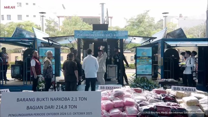 Tak Terima 214 Ton Narkoba Beredar, Polri Musnahkan Ganja, Kokain, dan E-Liquid Vape