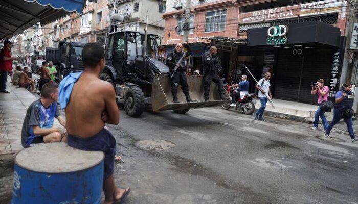 “Serangan Polisi Brasil: Mayat-mayat di Markas Narkoba Terbongkar”