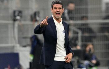 Dihajar Napoli, Inter Bangkit dengan Senyuman Chivu: Kisah Keberanian di Serie A