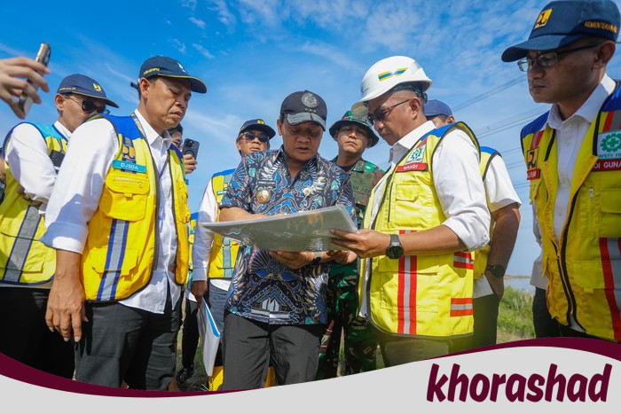 [Banjir Semarang-Demak: Pemprov Jateng Gelandangan, Sodetan dan 38 Pompa Siap Turun!]