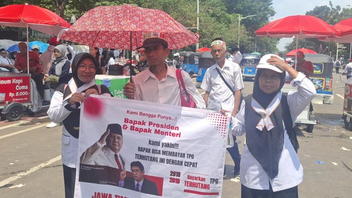 Pilu Para Guru Turun ke Jalan karena Sampai Kerja Sampingan - Update 1