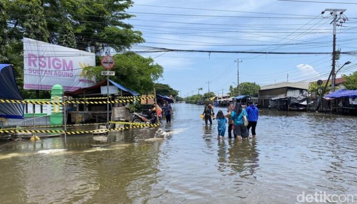 Ini Penyebab Banjir Berhari-hari di Semarang – Update 2