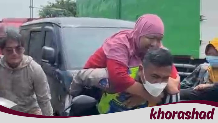 Gempita Bantuan, Polantas Selamatkan Warga dan Sopir Truk dari Banjir Kaligawe Semarang