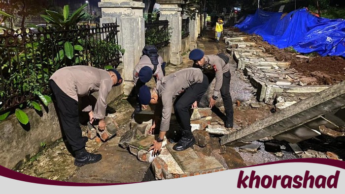 Brimob Polda Metro Jaya Bantu Tangani Tembok Pembatas TPU Jeruk Purut Roboh: Darurat Kemanusiaan atau Bencana Pengelolaan?