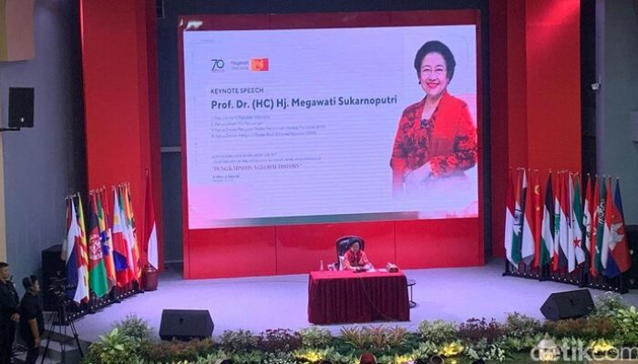 “Dunia Baru di Mata Megawati: Cita-cita yang Membuatnya Menangis”