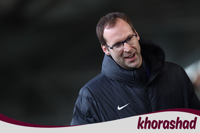 Chelsea's Defense Record in Danger: Can Arsenal Break It? Petr Cech Speaks Out!