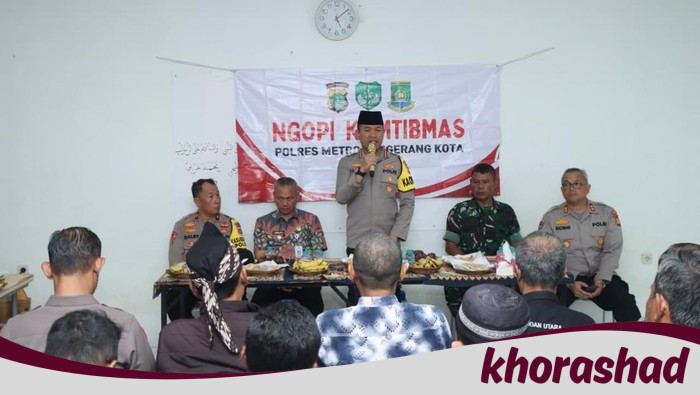 Dukung Kebutuhan Warga, Polisi Tangerang Bagikan Sembako dan Ajak Jaga Kamtibmas