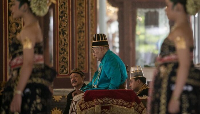 Raja Keraton Solo Pakubuwono XIII Tutup Usia – Update 2