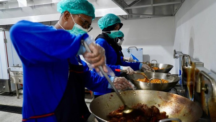 Ratusan Relawan Dikerjakan SPPG Polda Riau; Serap Tenaga Kerja Lokal untuk Perkuat Keamanan