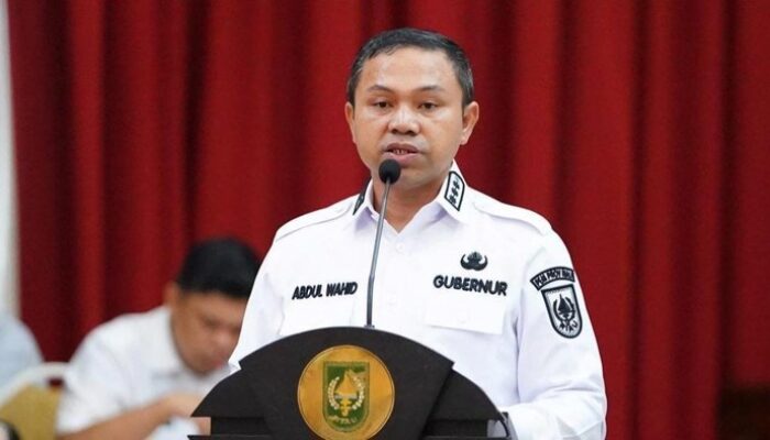 10 Tersangka Ditangkap, KPK OTT Gubernur Riau Abdul Wahid Terungkap