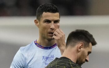 “Siapa yang Lebih Hebat, Messi atau Ronaldo? Pendapat Para Ahli!”