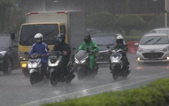 BMKG Peringatkan Hujan Ekstrem di 6 Wilayah RI, Warga Harus Waspadai Dampaknya