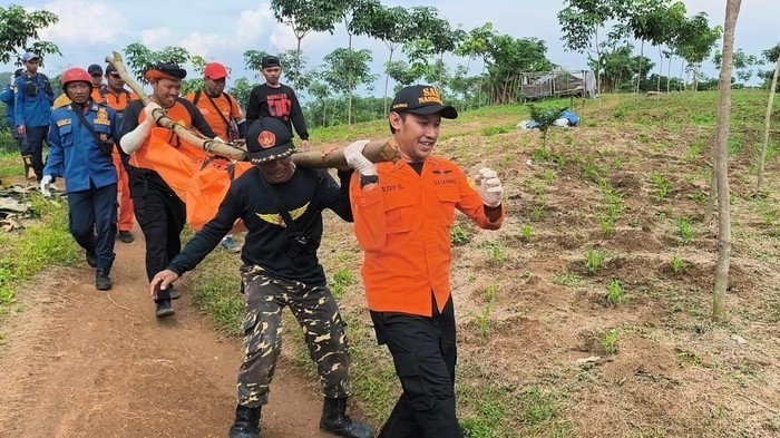 6 Mahasiswa UIN Hanyut di Kendal: Update Mengerikan, 4 Nyawa Tercabik, Apa yang Terjadi?