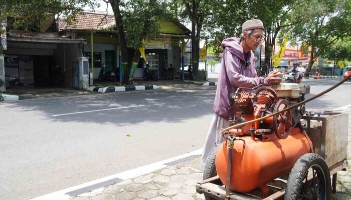 “Penambal Ban di Pati, Kisah Nyata JKN yang Menyelamatkan Hidup”