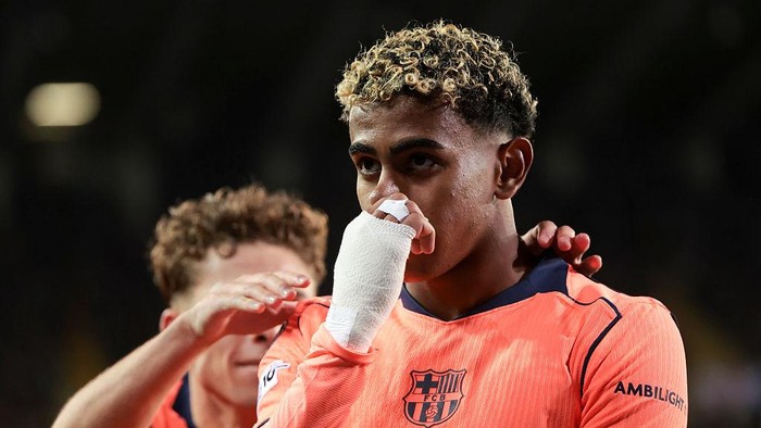 Dicemooh Fans Lagi, Yamal: Karena Saya Jago - Ketika Asa Tak Mampu Menyelamatkan Performa