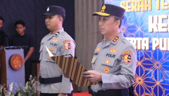 “Soliditas dan Pembaruan: Kadiv Humas Polri Pimpin Sertijab Karo Multimedia”