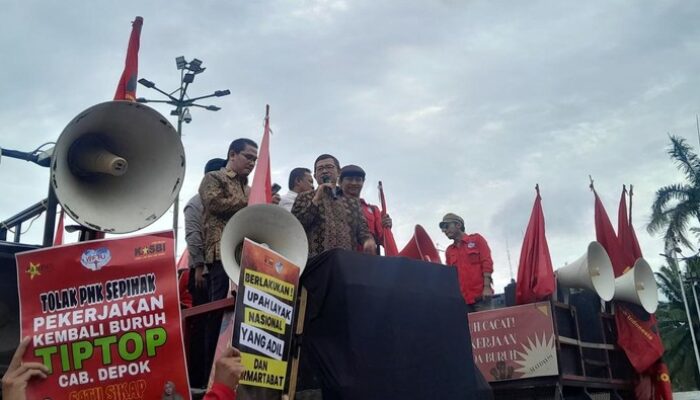 Ketua BAM DPR Temui Massa Buruh, Setuju Ubah UU Ketenagakerjaan – Update 2