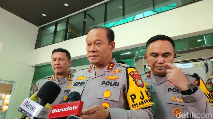 Sterilisasi Darurat di SMAN 72 Kelapa Gading, Tim Jibom Sisir Lokasi Ledakan