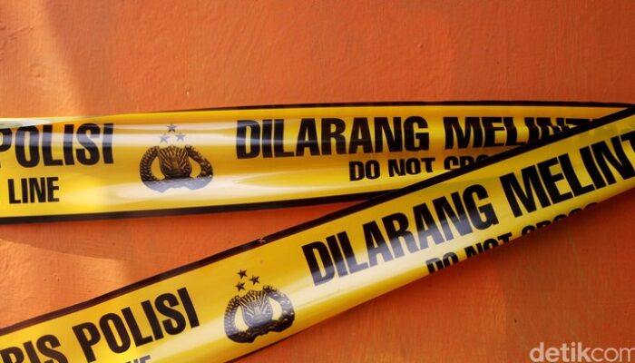 Dihantam Bacok di Kepala, Pelajar Tergeletak Depan Minimarket Bogor