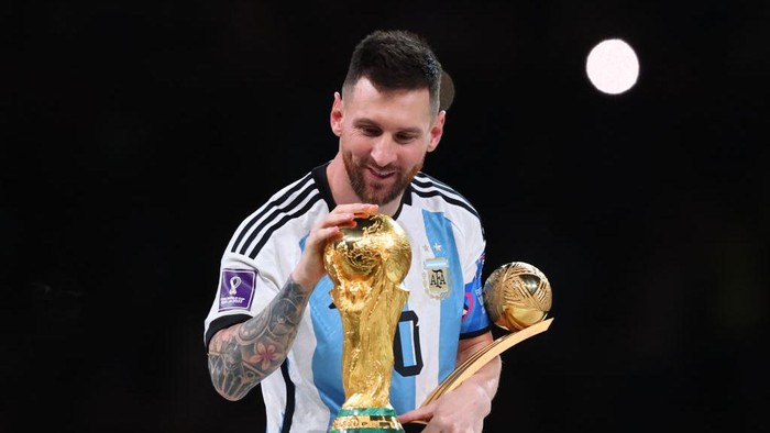 Messi Gelar Piala Dunia, Ronaldo: Ini Wajar untuk Argentina