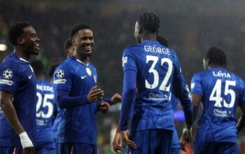 “Rooney ‘Kompor-komporin’ Pemain Chelsea soal Kebijakan Rotasi Maresca: Apa yang Sebenarnya Terjadi di Balik Layar?”