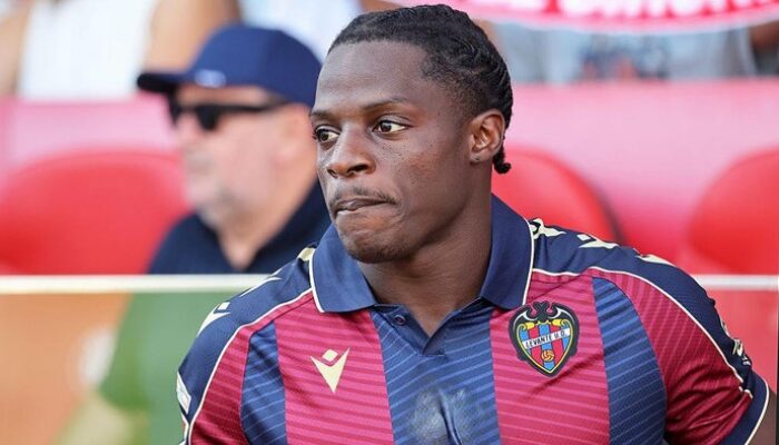 Etta Eyong, Apakah Dia Penerus Lewandowski di Barcelona?