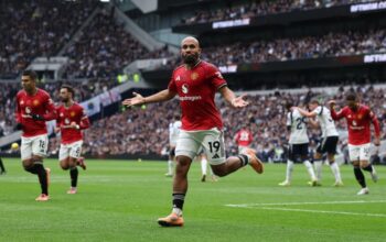 **Manchester United Unggul 1-0 dari Tottenham di Babak Pertama: Drama Liga Utama Inggris Berlanjut**