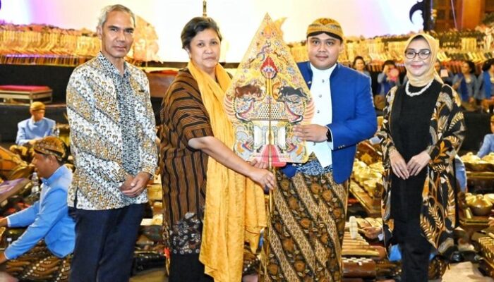 Waka MPR Sosialisasikan 4 Pilar Kebangsaan Lewat Pagelaran Wayang Kulit, Menyeduh Kebangsaan dalam Seni Tradisional