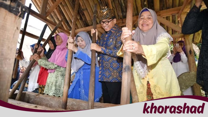 Dukung Kebudayaan Lokal! Hadiri Festival Kampung Adat Cikondang, Mendes Ajak Warga bangun Lumbung Pangan Sejahtera
