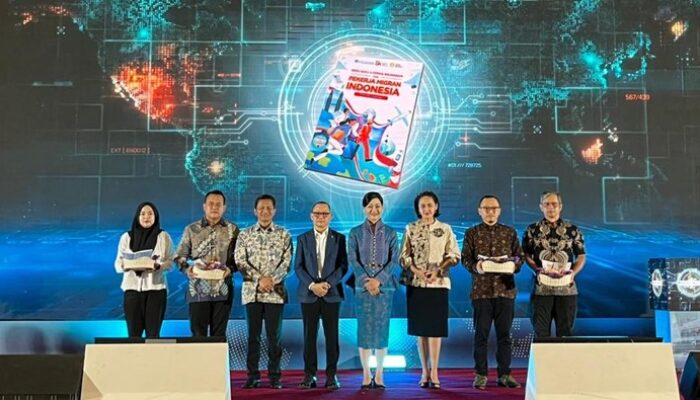 KP2MI Gandeng BI & OJK, Buku Saku Edukasi Keuangan untuk PMI Hadir!