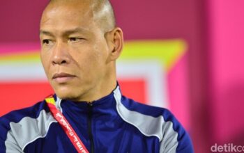 Bersama Indonesia U-17, Nova Arianto Merangkai Doa dan Prestasi