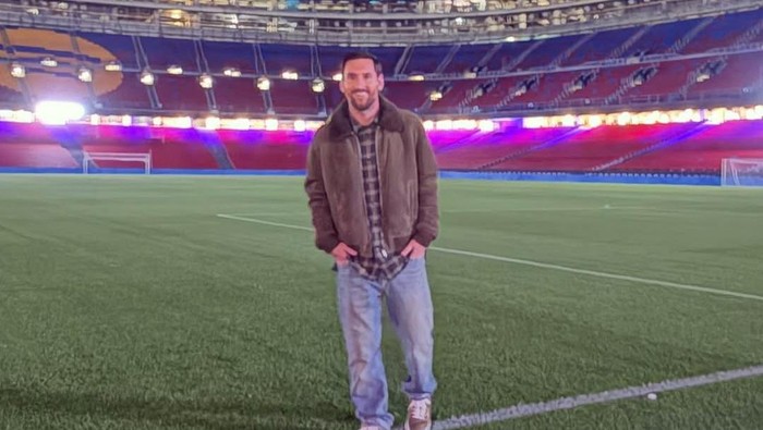 Messi Mysteriously Surprises Camp Nou, Sparks Speculation!