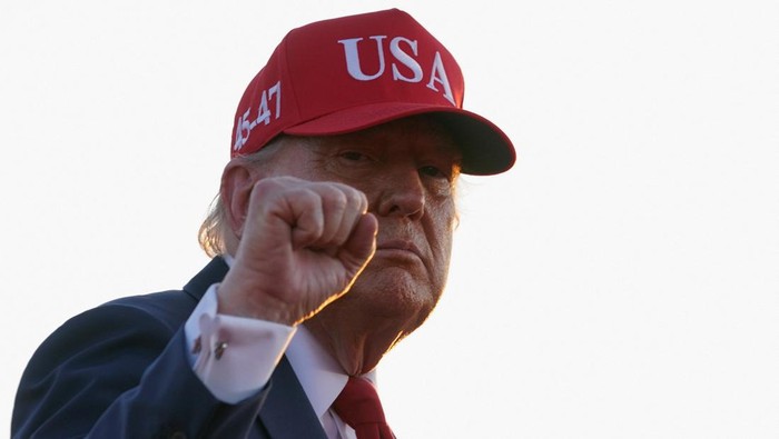 Trump Ancam Gugat BBC, Tuntut Rp 16 T—Apa yang Membuatnya Merasa Dirugikan?