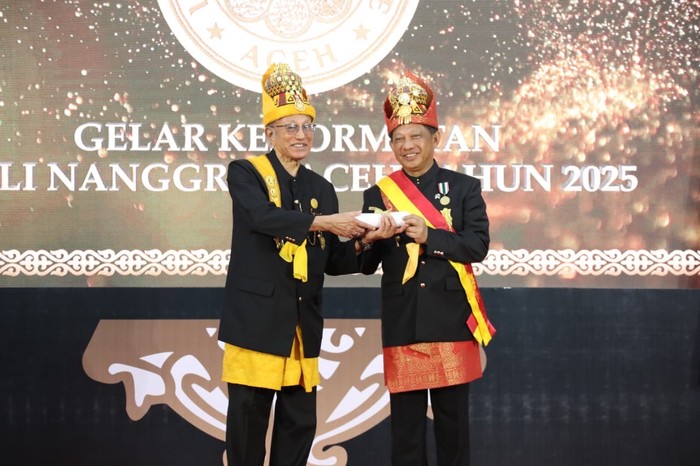 Mendagri Terima Gelar 'Petua Panglima Hukom', Simbol Kehormatan dari Aceh!
