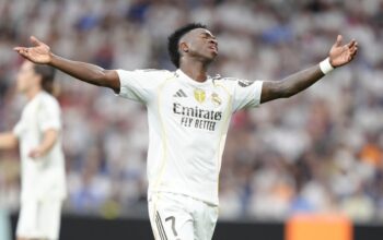 “Dari Kejayaan ke Amarah, Kisah Vinicius Marah-marah Lagi yang Mengguncang Bola Dunia”